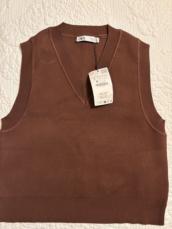 Zara Sweaters - ZARA Chestnut Brown V-Neck Knit Vest